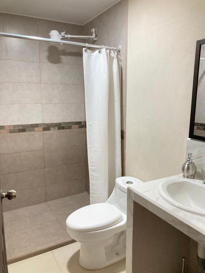 Hospedaje Ana Lu 2, Only 10 Minutes From Airport Alajuela Exterior photo